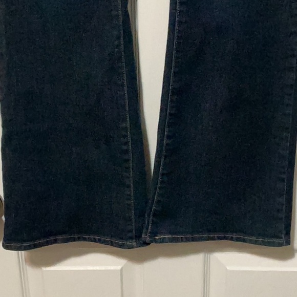 Women’s Levi's Signature Dark Blue Bootcut Jeans Mid Rise W34 L32 - Picture 8 of 8